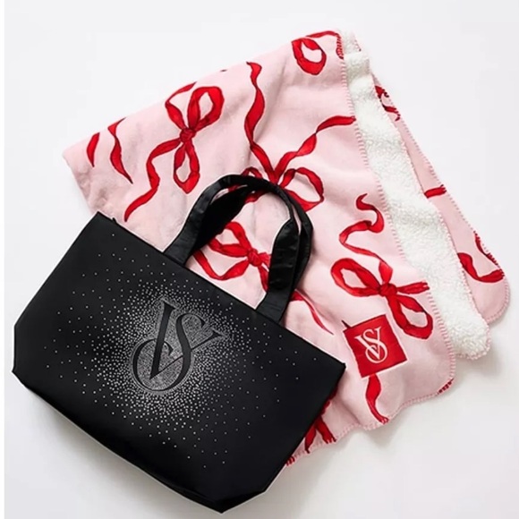 VS CHALK ROSE BOWS GLAZED SATIN PAJAMA SET w/ MATCHING TOTE & BLANKET SIZE LARGE - Picture 5 of 8